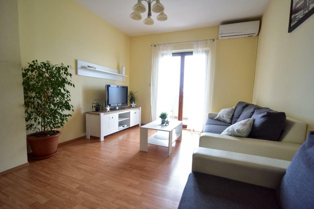 Apartment Marcella 2 Ljubač Екстериор снимка