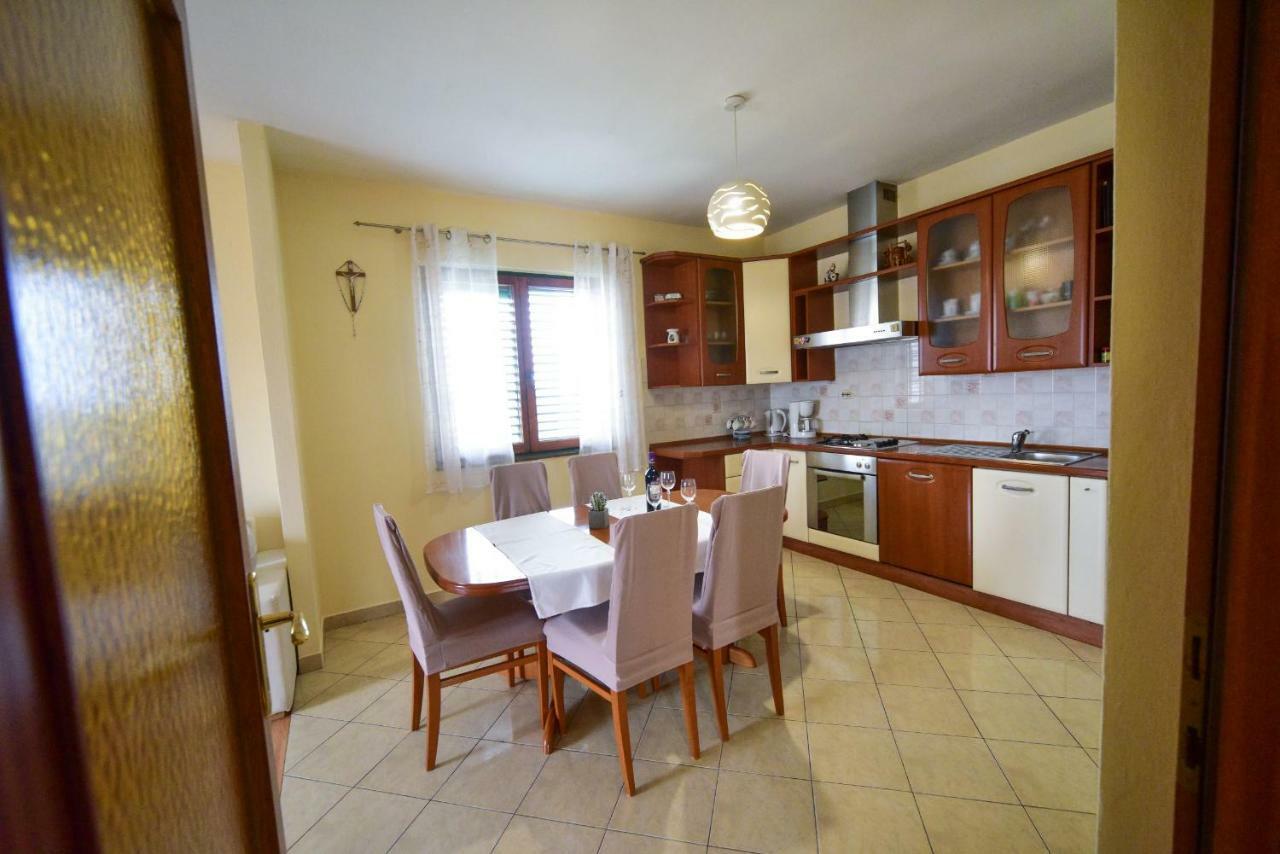 Apartment Marcella 2 Ljubač Екстериор снимка