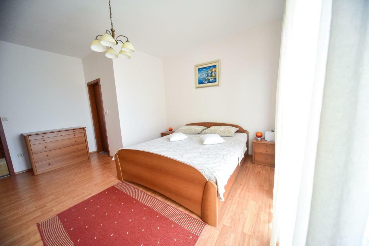 Apartment Marcella 2 Ljubač Екстериор снимка