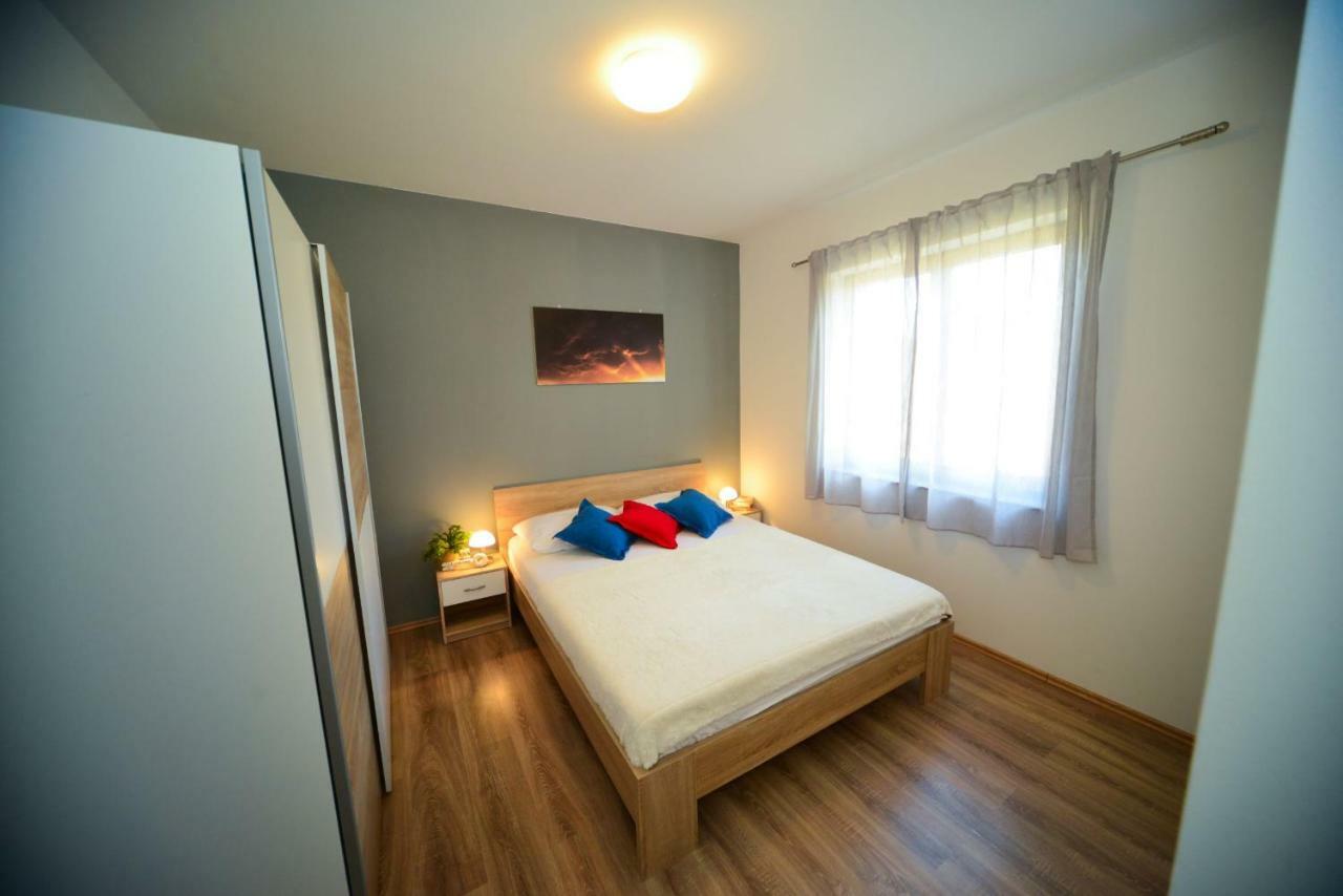 Apartment Marcella 2 Ljubač Екстериор снимка